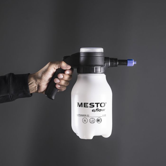 210618mesto_3122FE_Handhaltung_d